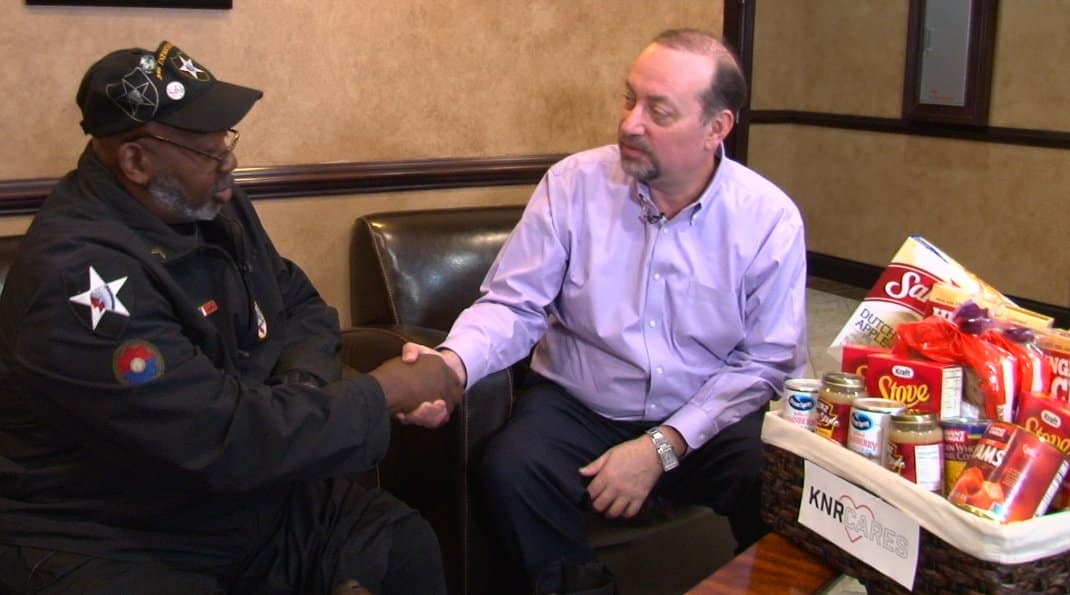 Northeast Ohio Veteran Receives Free Thanksgiving Meal for His Family KNR