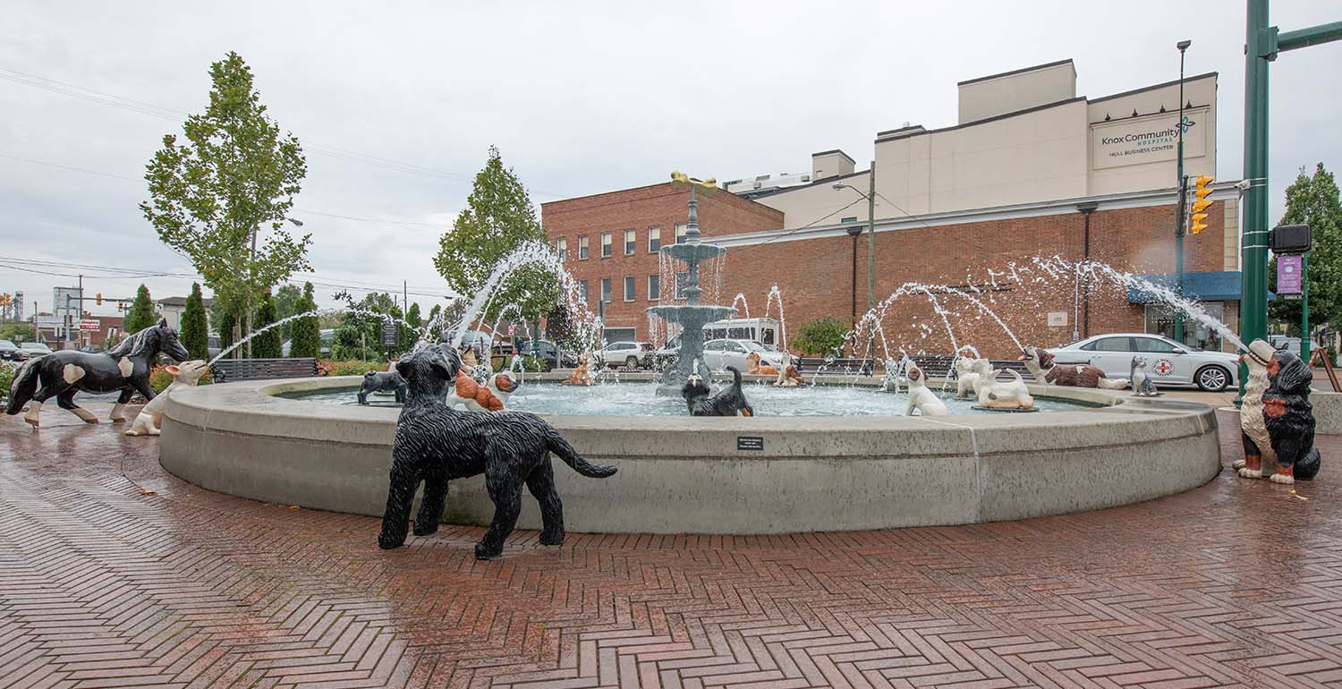 Water fountain at a town square