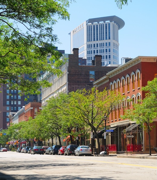 A street in downtown Cleveland Ohio's trendy Warehouse District, with the Justice Center rising behind